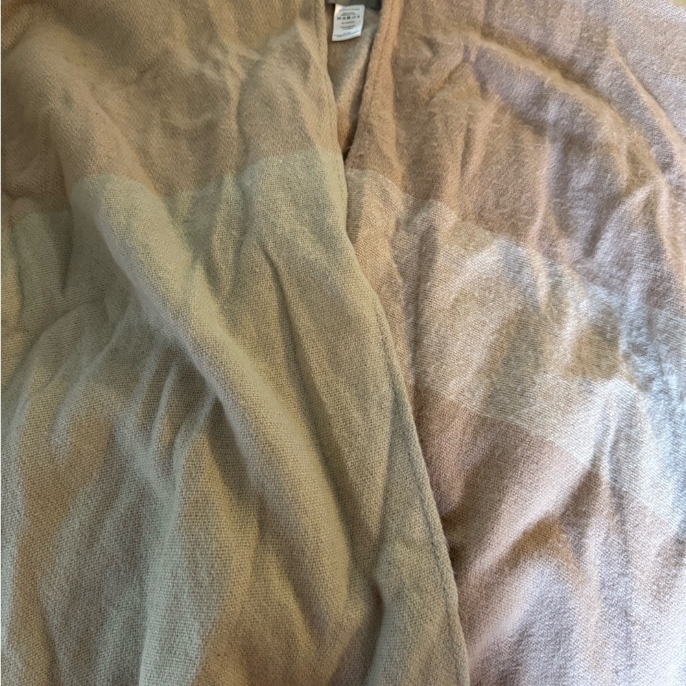 Pink and Cream shawl